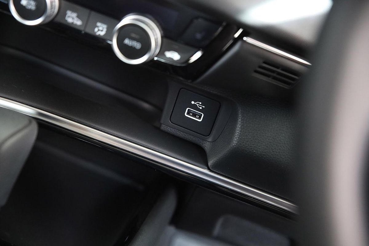 2023 Honda HR-V e:HEV L