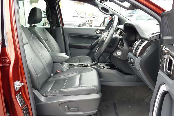 2015 Ford Everest Titanium UA