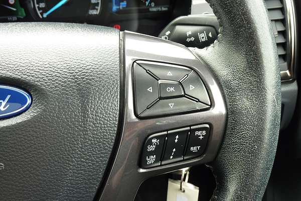 2015 Ford Everest Titanium UA