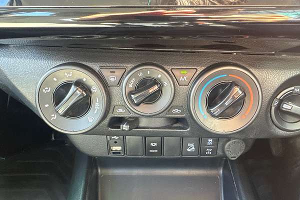 2022 Toyota Hilux SR GUN126R 4X4