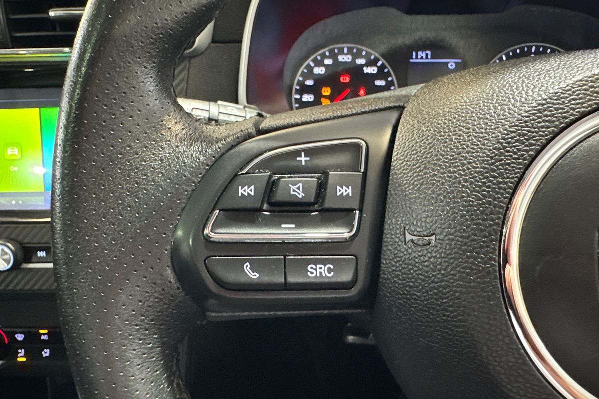 2018 MG ZS Essence AZS1