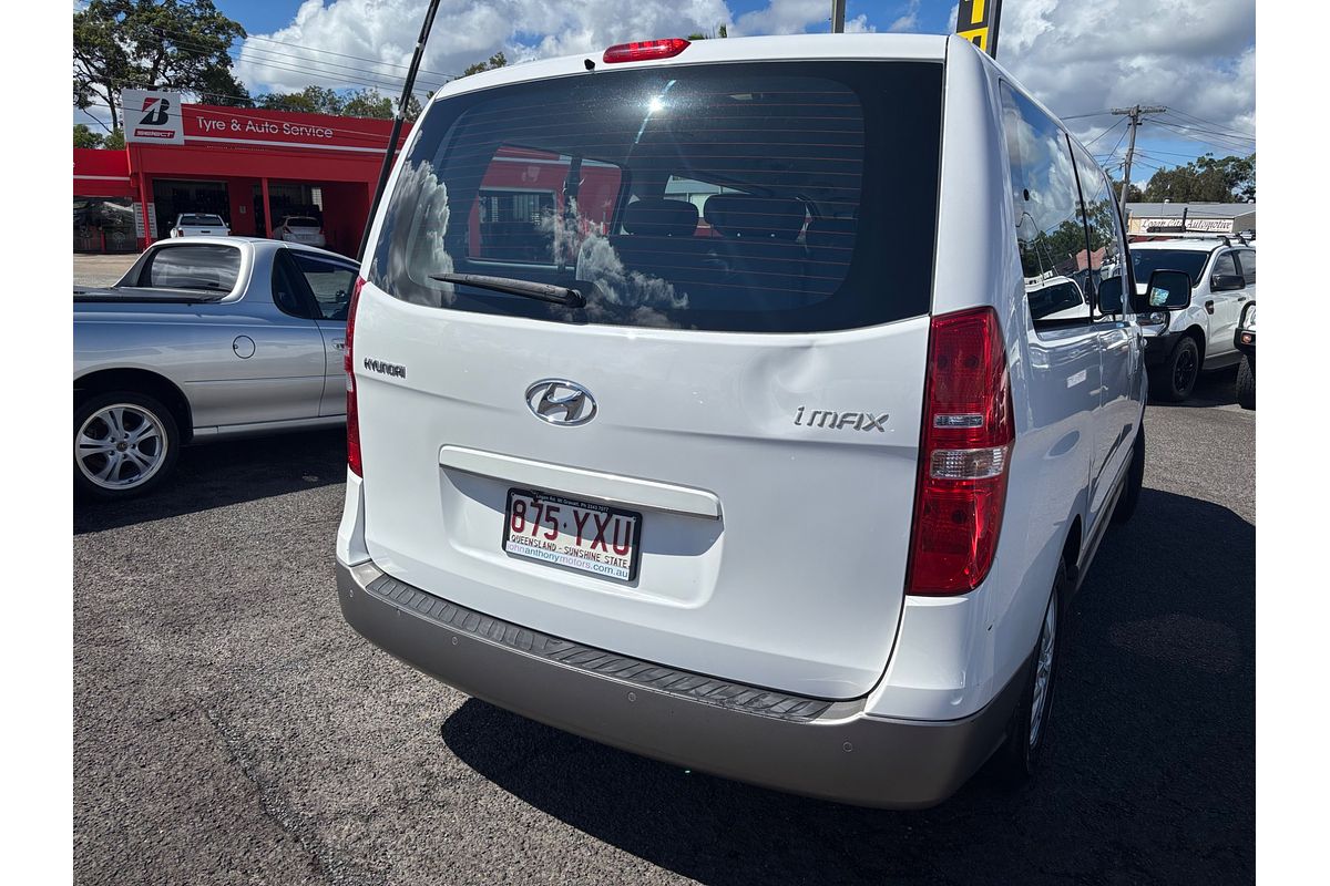 2016 Hyundai iMax TQ3-W Series II