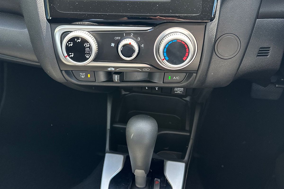 2014 Honda Jazz VTi GF