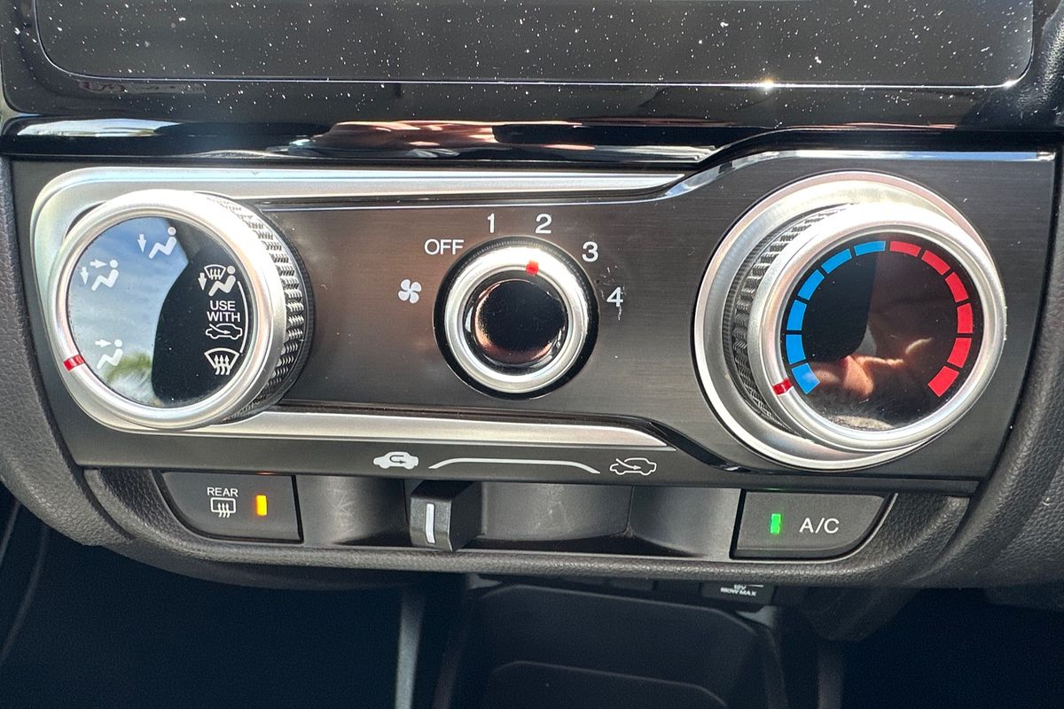 2014 Honda Jazz VTi GF