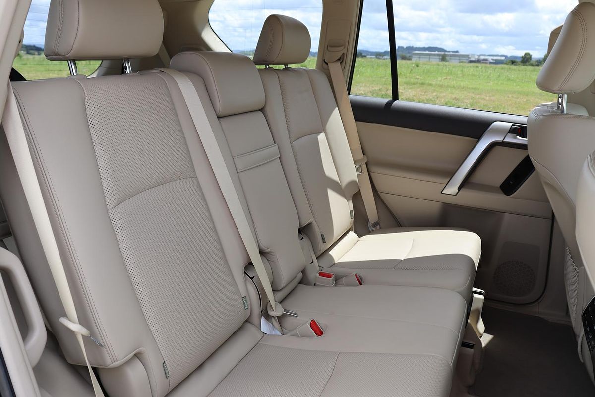 2023 Toyota Landcruiser Prado VX GDJ150R