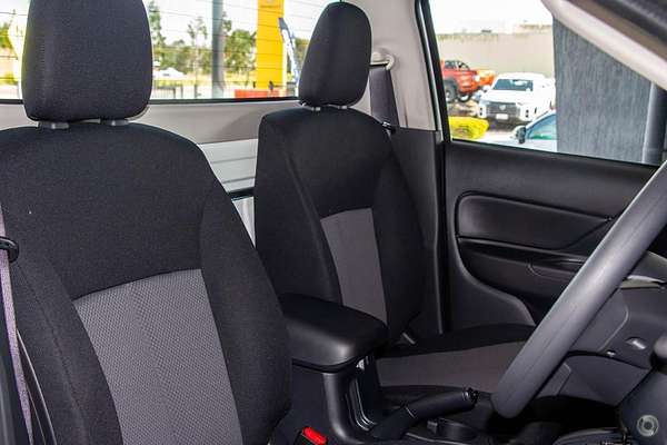 2024 Mitsubishi Triton GLX MR 4X4