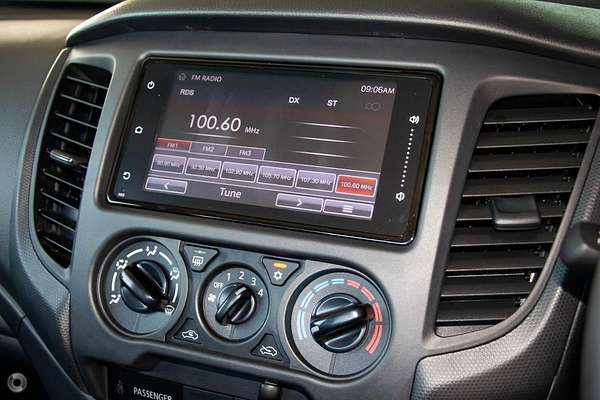 2024 Mitsubishi Triton GLX MR 4X4
