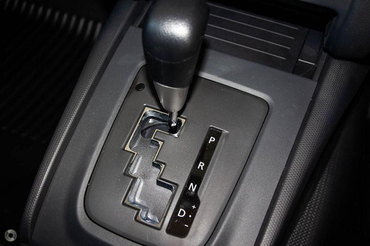 2024 Mitsubishi Triton GLX MR 4X4