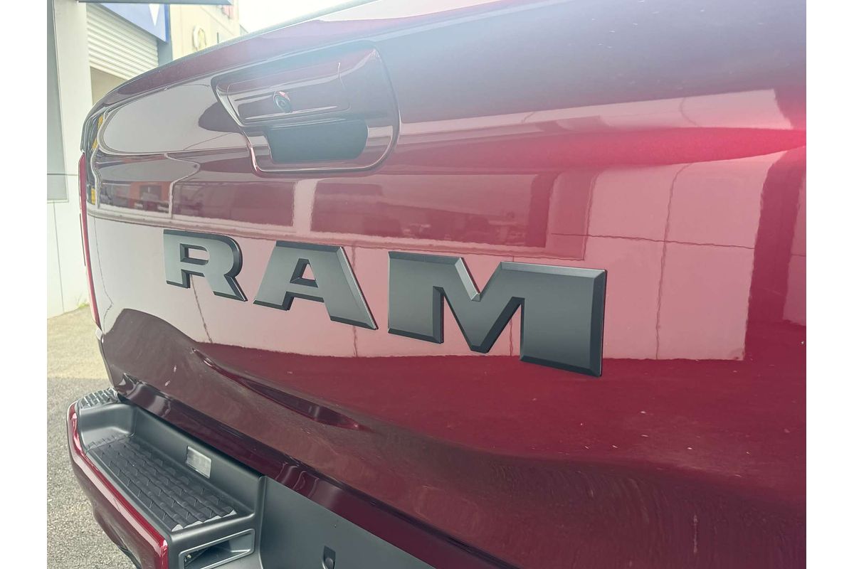 2024 RAM 1500 Laramie Sport RamBox DT 4X4 SWB