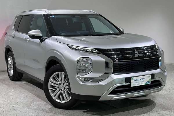 2023 Mitsubishi Outlander LS ZM