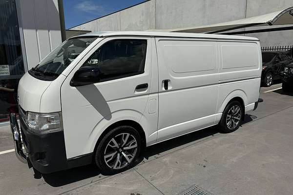 2013 Toyota Hiace KDH221R