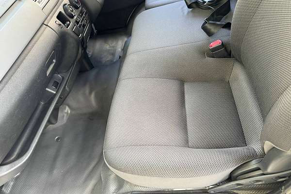 2013 Toyota Hiace KDH221R