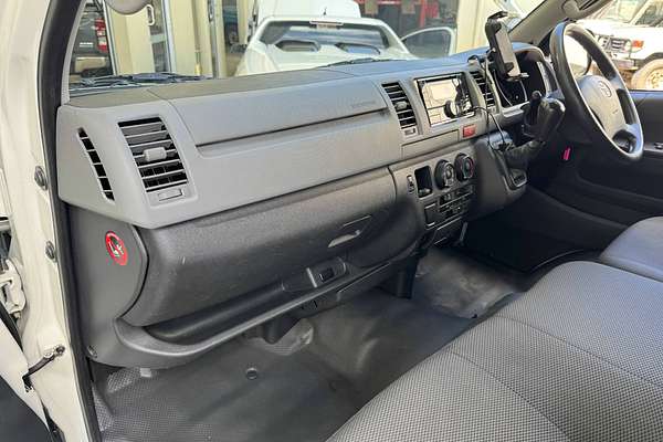 2013 Toyota Hiace KDH221R