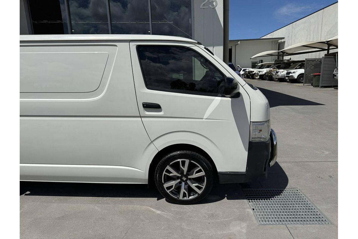 2013 Toyota Hiace KDH221R