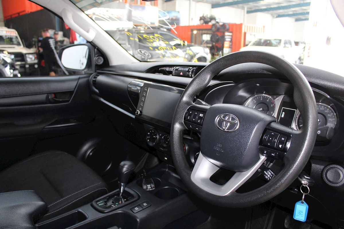 2021 Toyota Hilux SR GUN126R 4X4