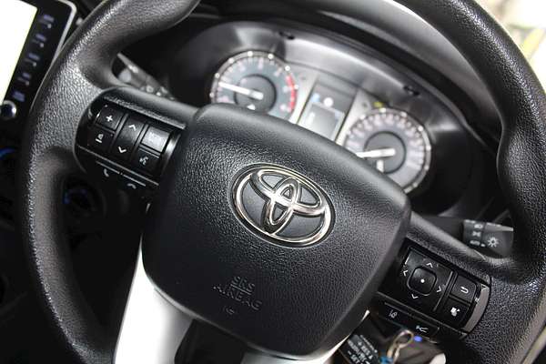 2021 Toyota Hilux SR GUN126R 4X4
