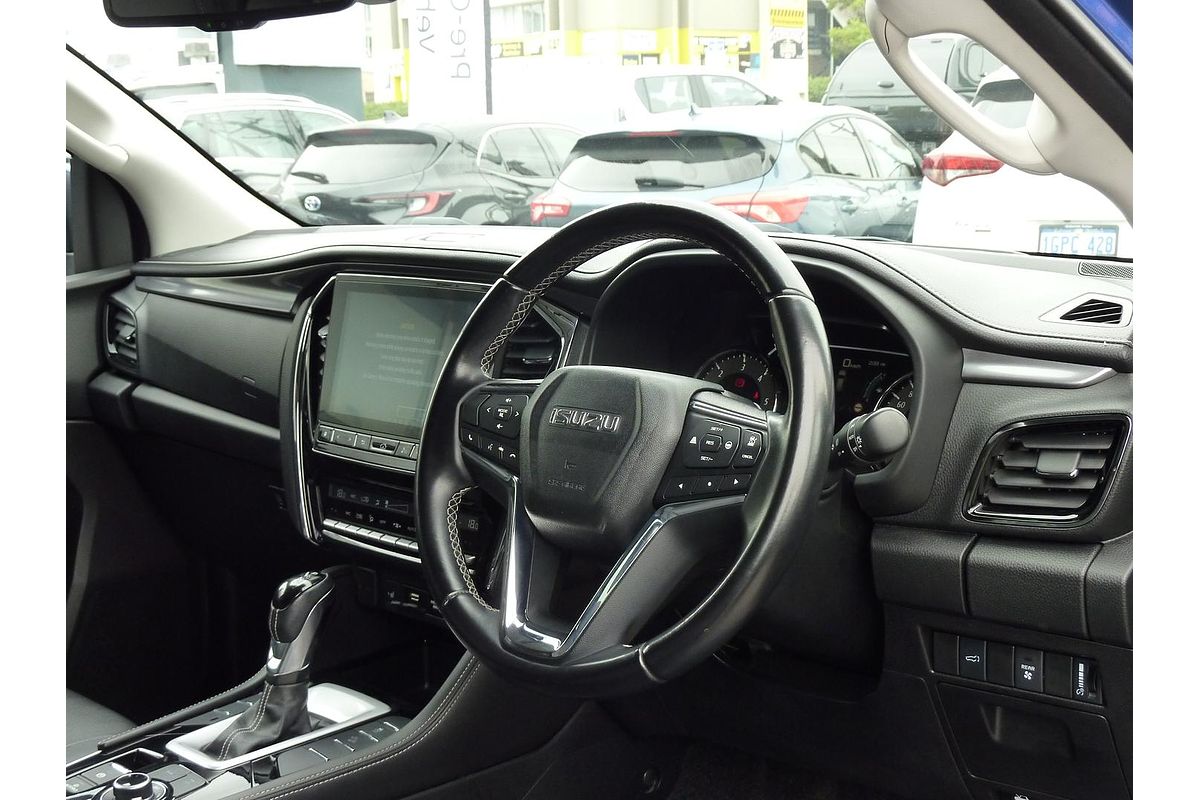 2022 Isuzu MU-X LS-T