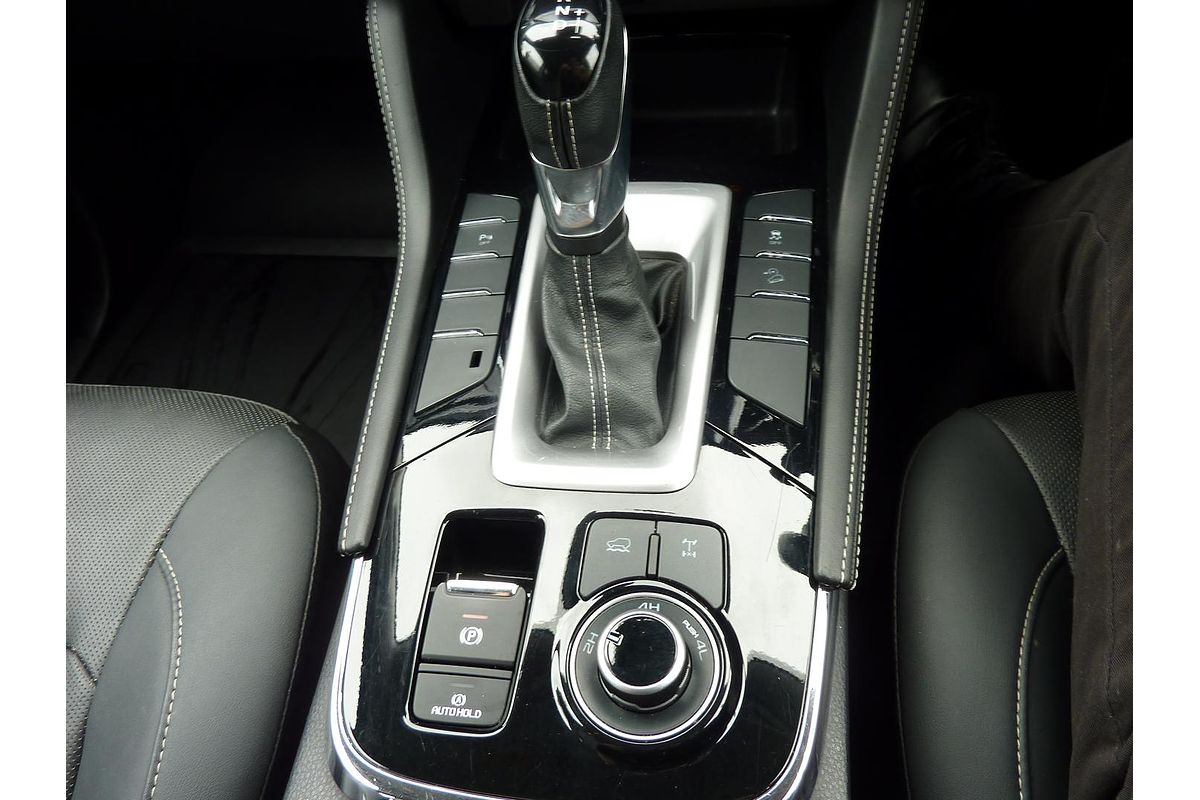 2022 Isuzu MU-X LS-T
