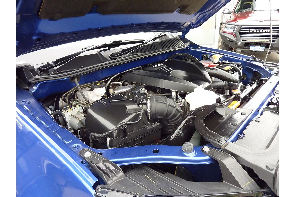 2022 Isuzu MU-X LS-T