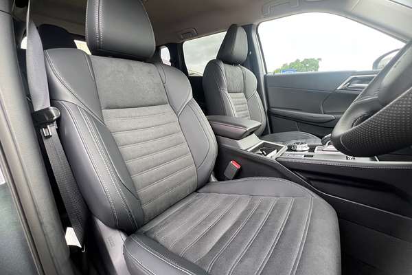 2024 Mitsubishi Outlander PHEV Aspire ZM