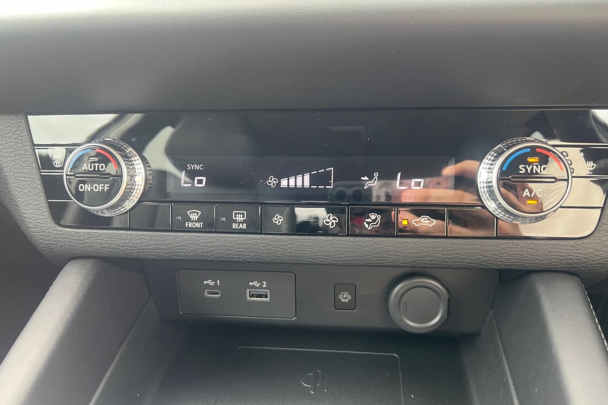 2024 Mitsubishi Outlander PHEV Aspire ZM