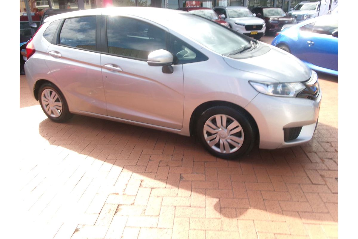 2016 Honda Jazz VTi GF