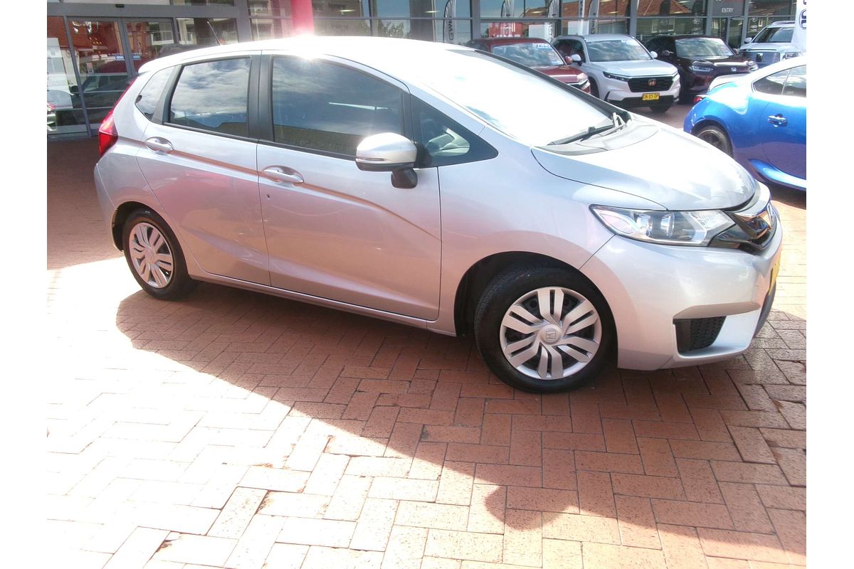 2016 Honda Jazz VTi GF