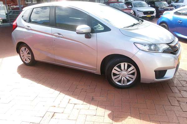 2016 Honda Jazz VTi GF