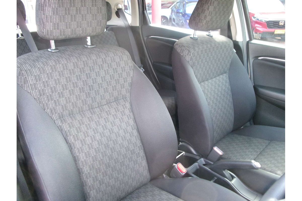 2016 Honda Jazz VTi GF