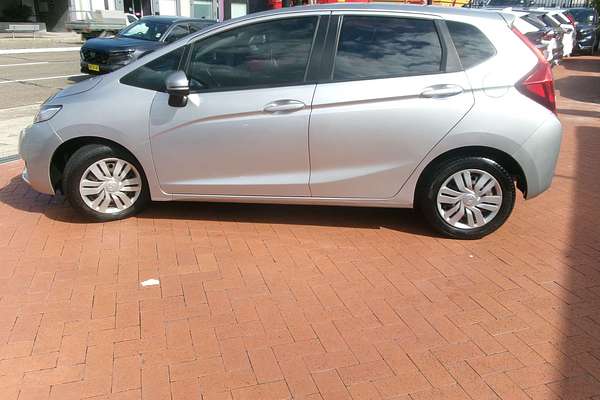 2016 Honda Jazz VTi GF