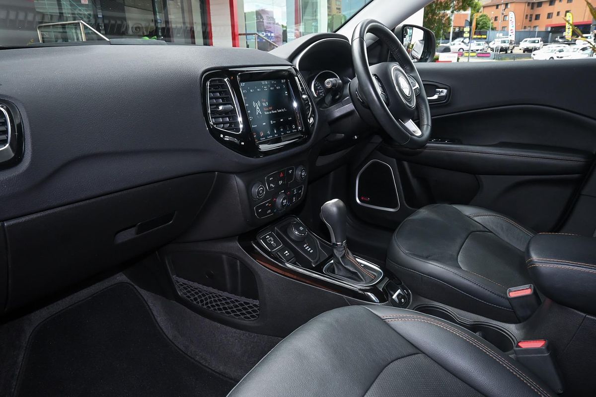 2018 Jeep Compass Limited M6