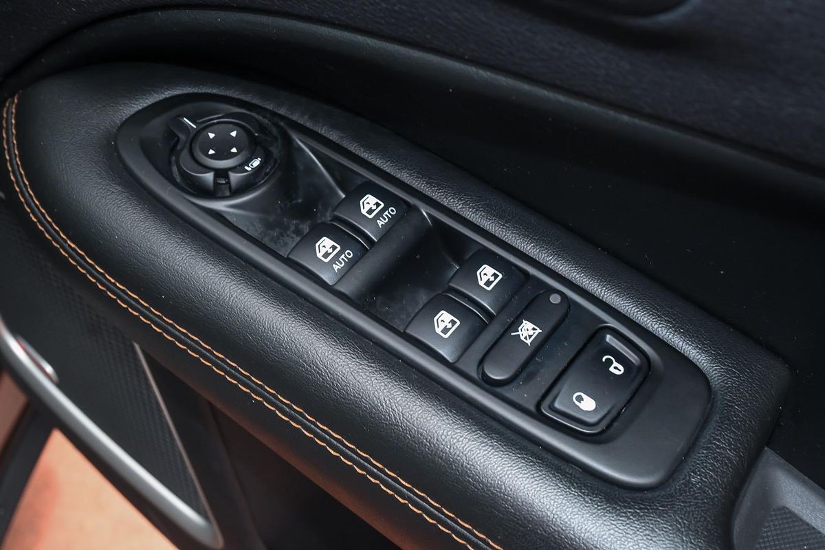 2018 Jeep Compass Limited M6