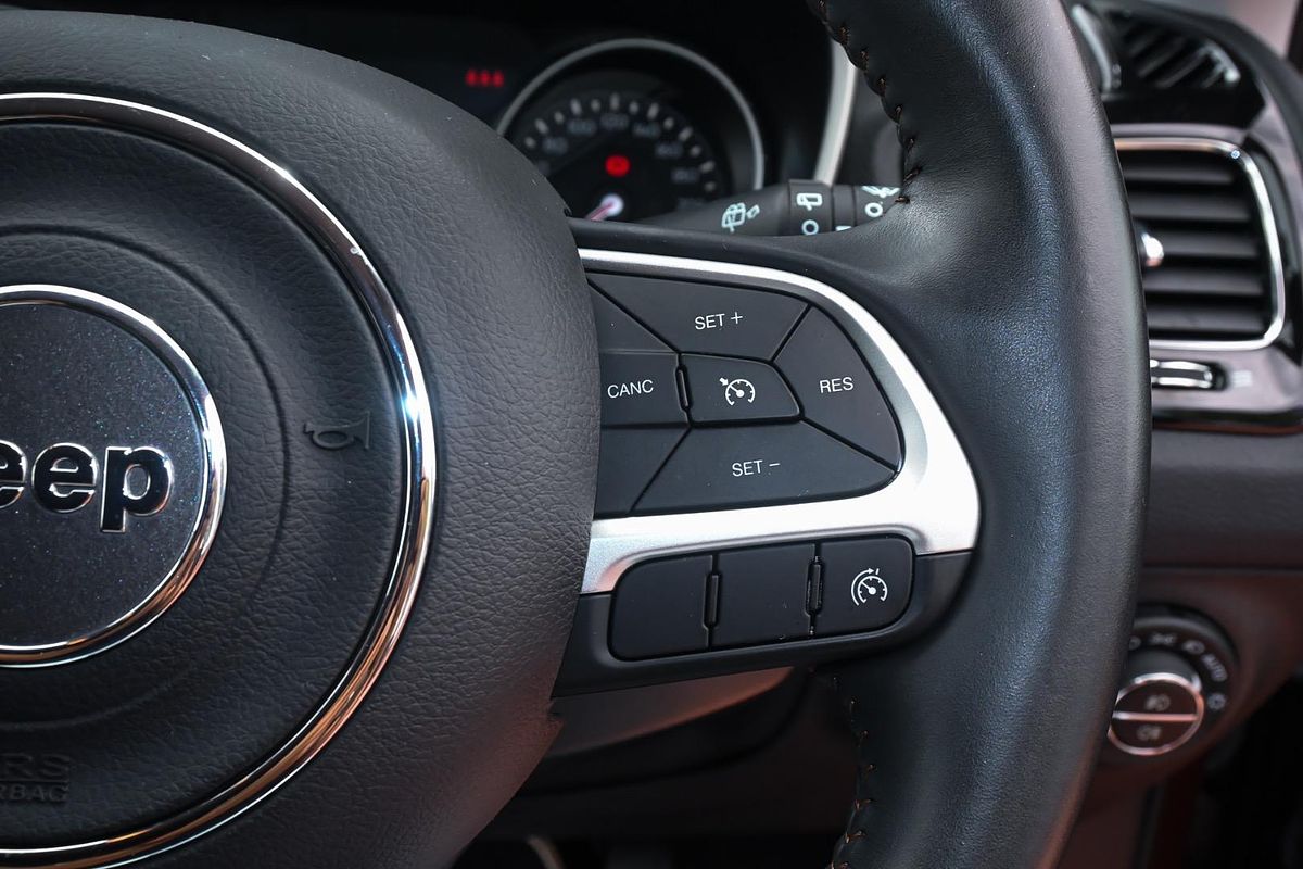 2018 Jeep Compass Limited M6