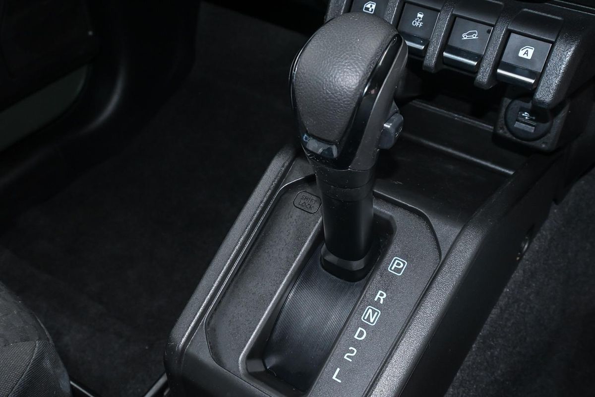 2023 Suzuki Jimny GLX GJ