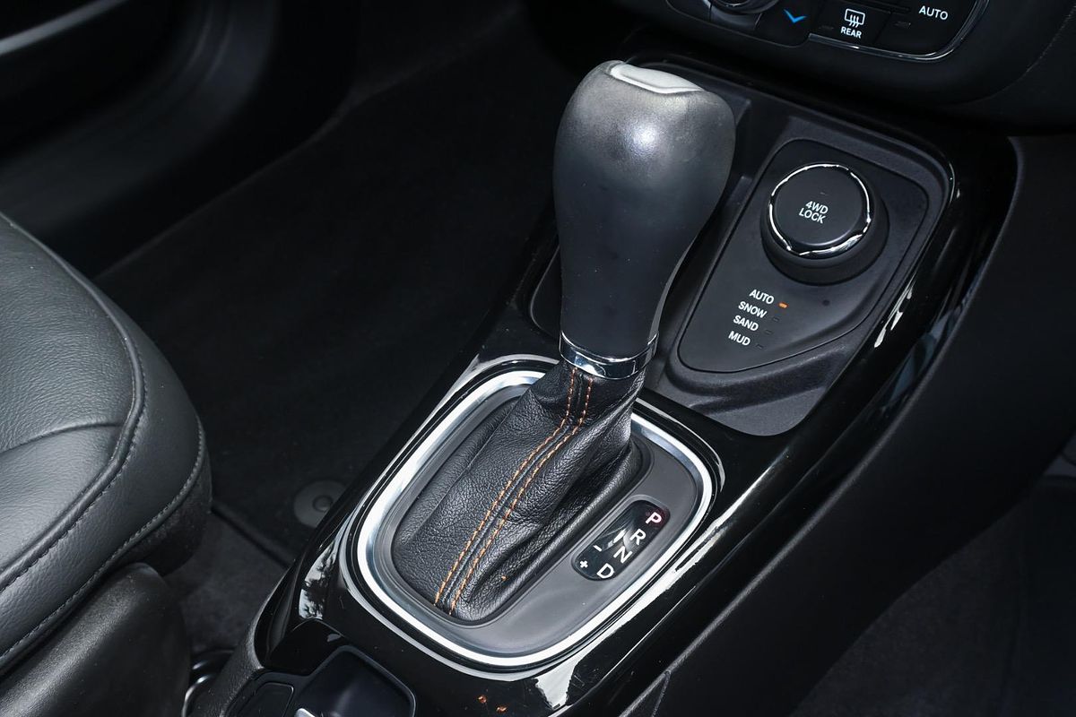 2018 Jeep Compass Limited M6