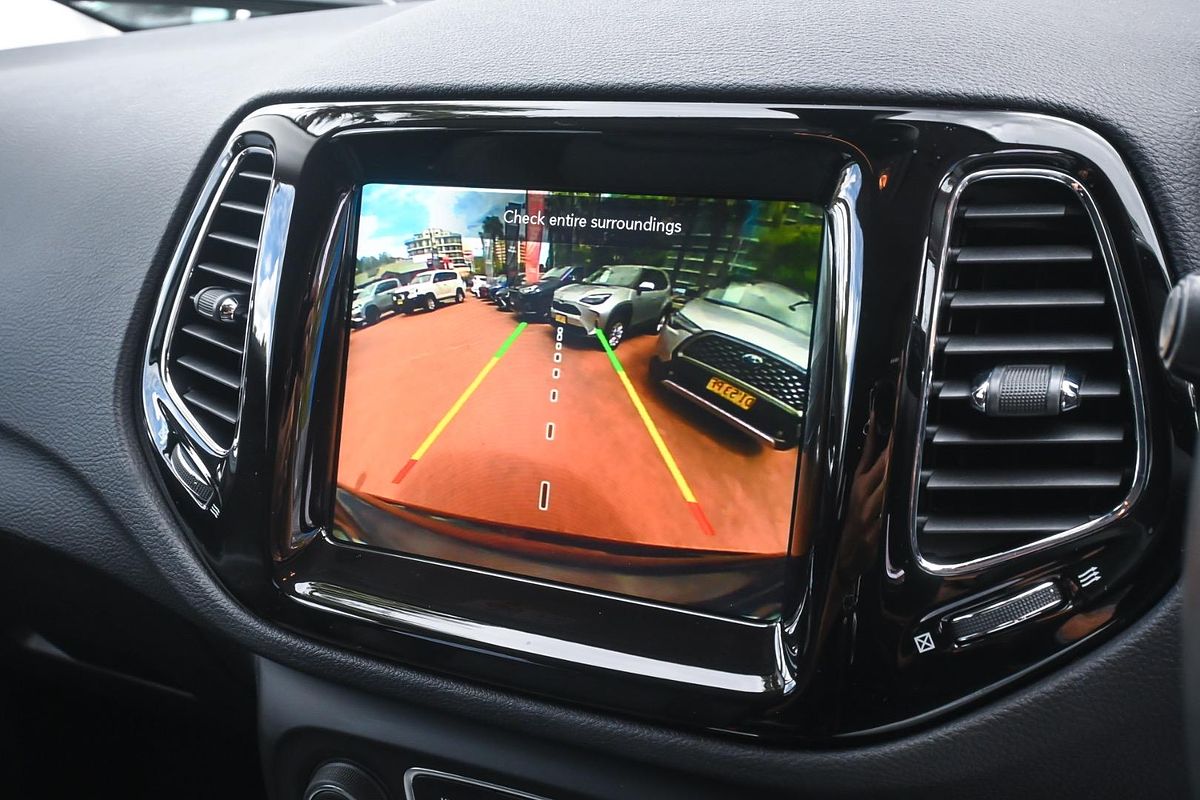 2018 Jeep Compass Limited M6