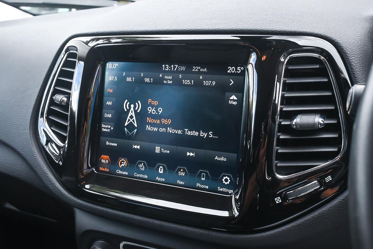 2018 Jeep Compass Limited M6