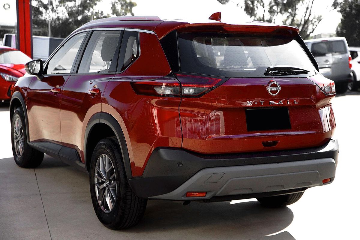 2024 Nissan X-TRAIL ST T33