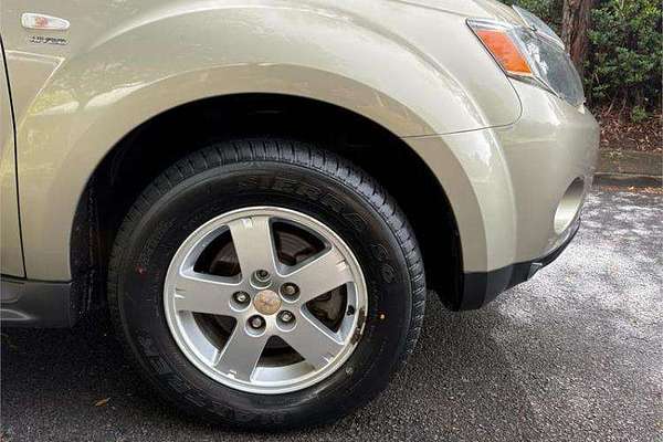 2009 Mitsubishi Outlander LS ZG