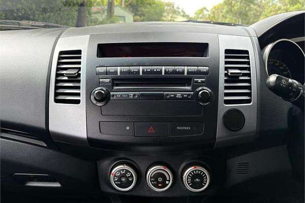 2009 Mitsubishi Outlander LS ZG