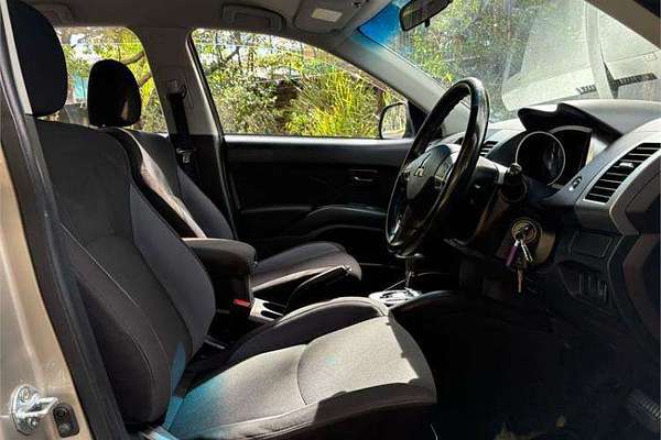2009 Mitsubishi Outlander LS ZG