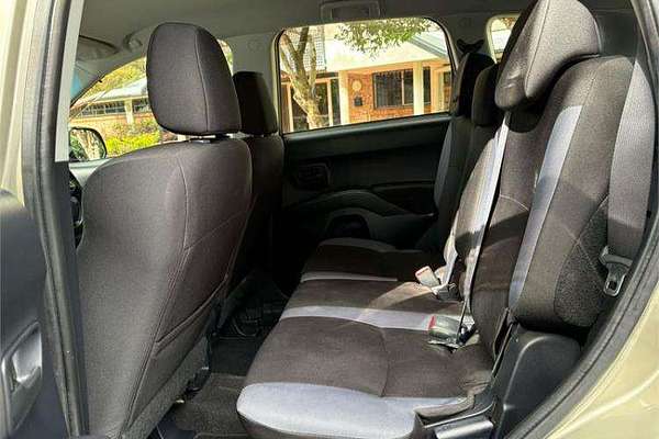 2009 Mitsubishi Outlander LS ZG