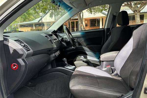 2009 Mitsubishi Outlander LS ZG