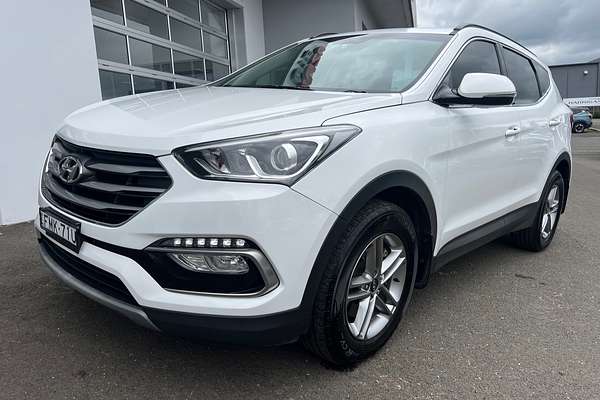 2017 Hyundai Santa Fe Active DM3 Series II