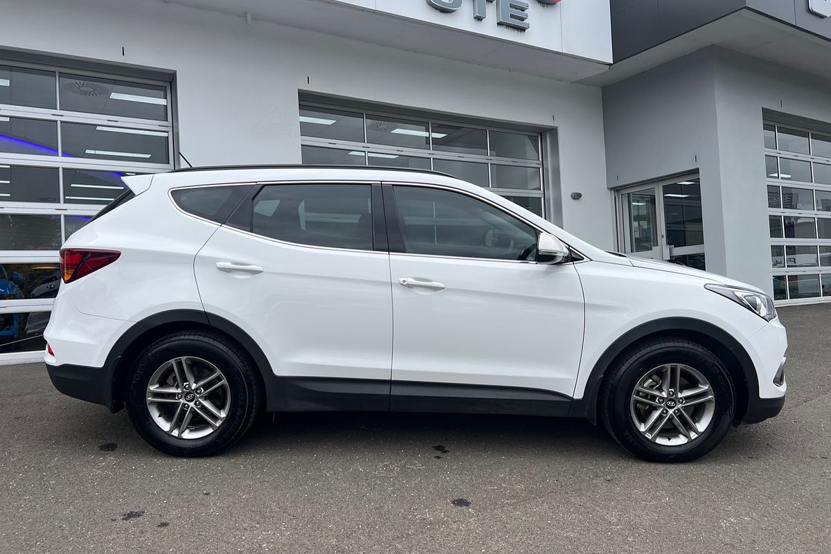 2017 Hyundai Santa Fe Active DM3 Series II