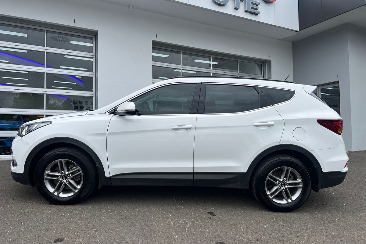 2017 Hyundai Santa Fe Active DM3 Series II