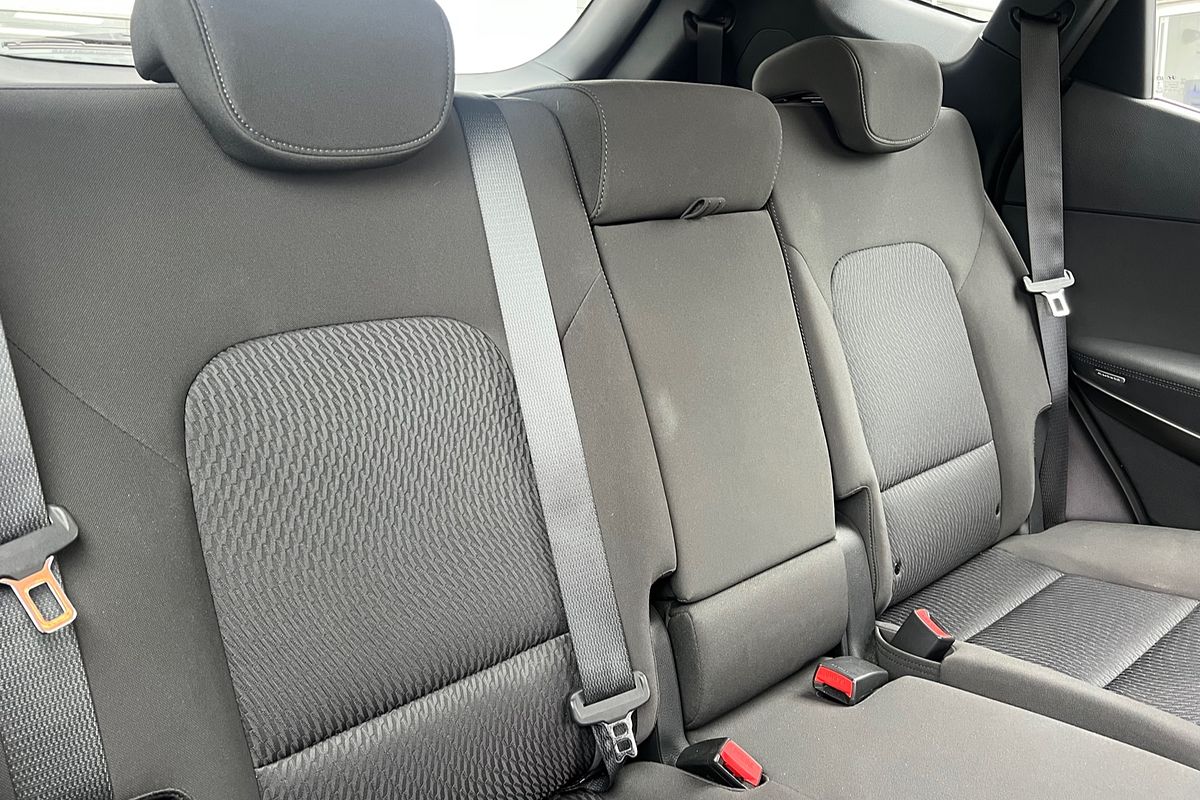 2017 Hyundai Santa Fe Active DM3 Series II