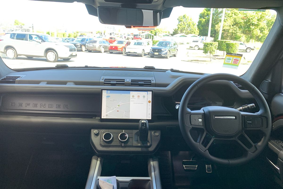 2024 Land Rover Defender 110 D350 Sedona Edition L663