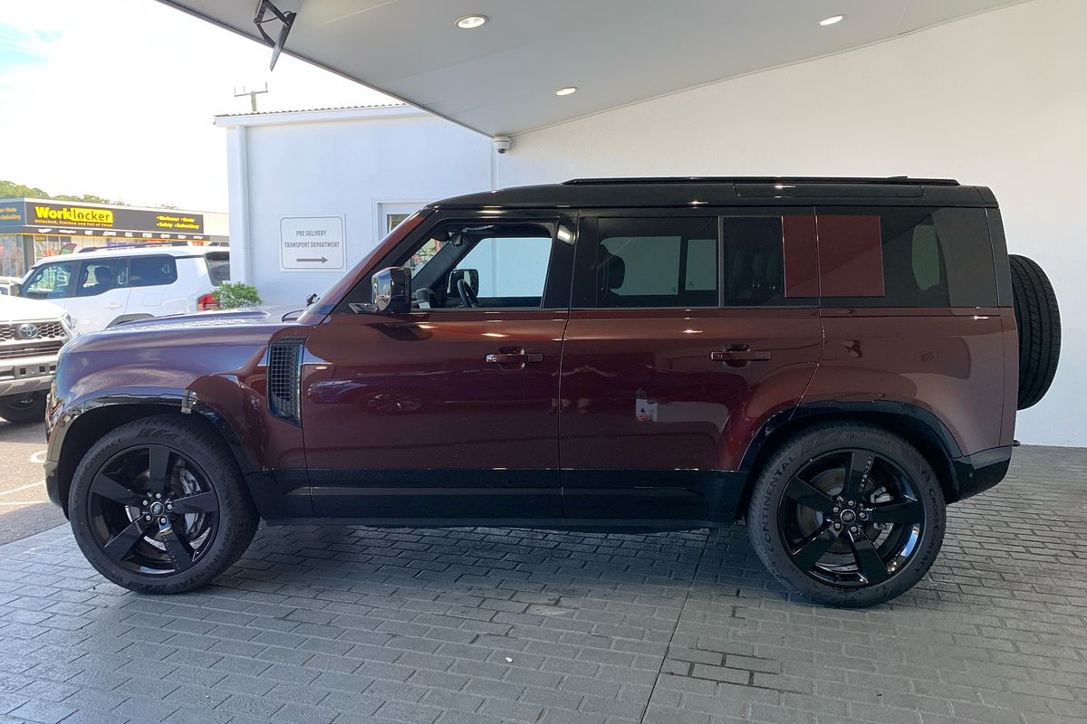 2024 Land Rover Defender 110 D350 Sedona Edition L663