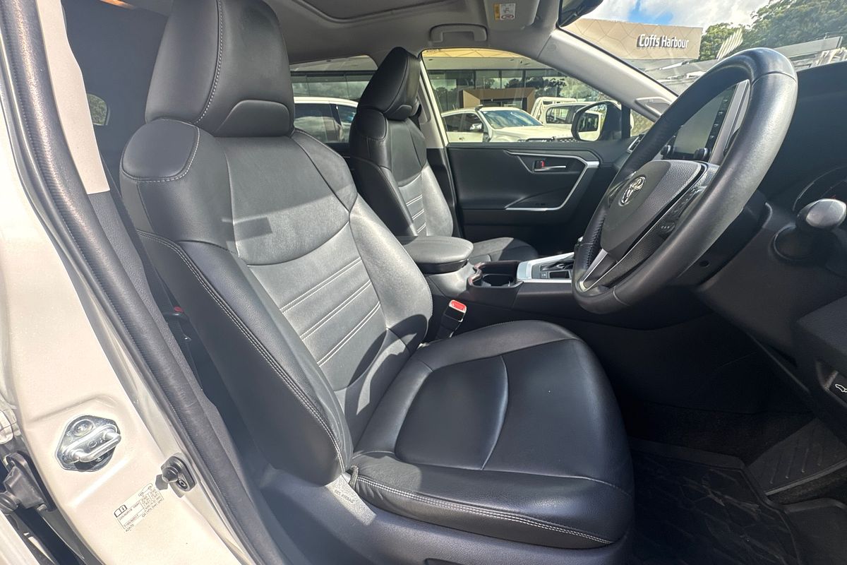 2020 Toyota RAV4 Cruiser AXAH52R